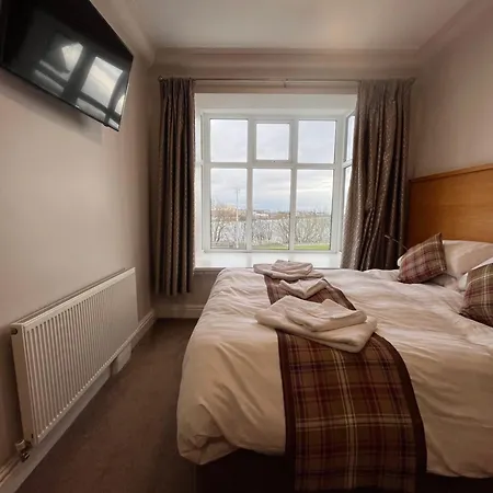 King Alfred Hotel *